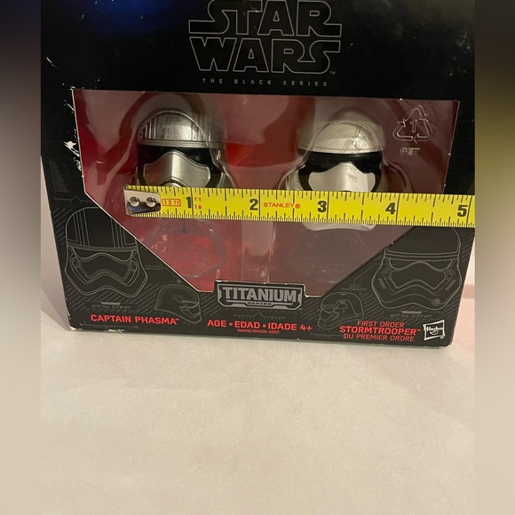 Star Wars The Black Titanium Series Helmets - Picture 6 of 8